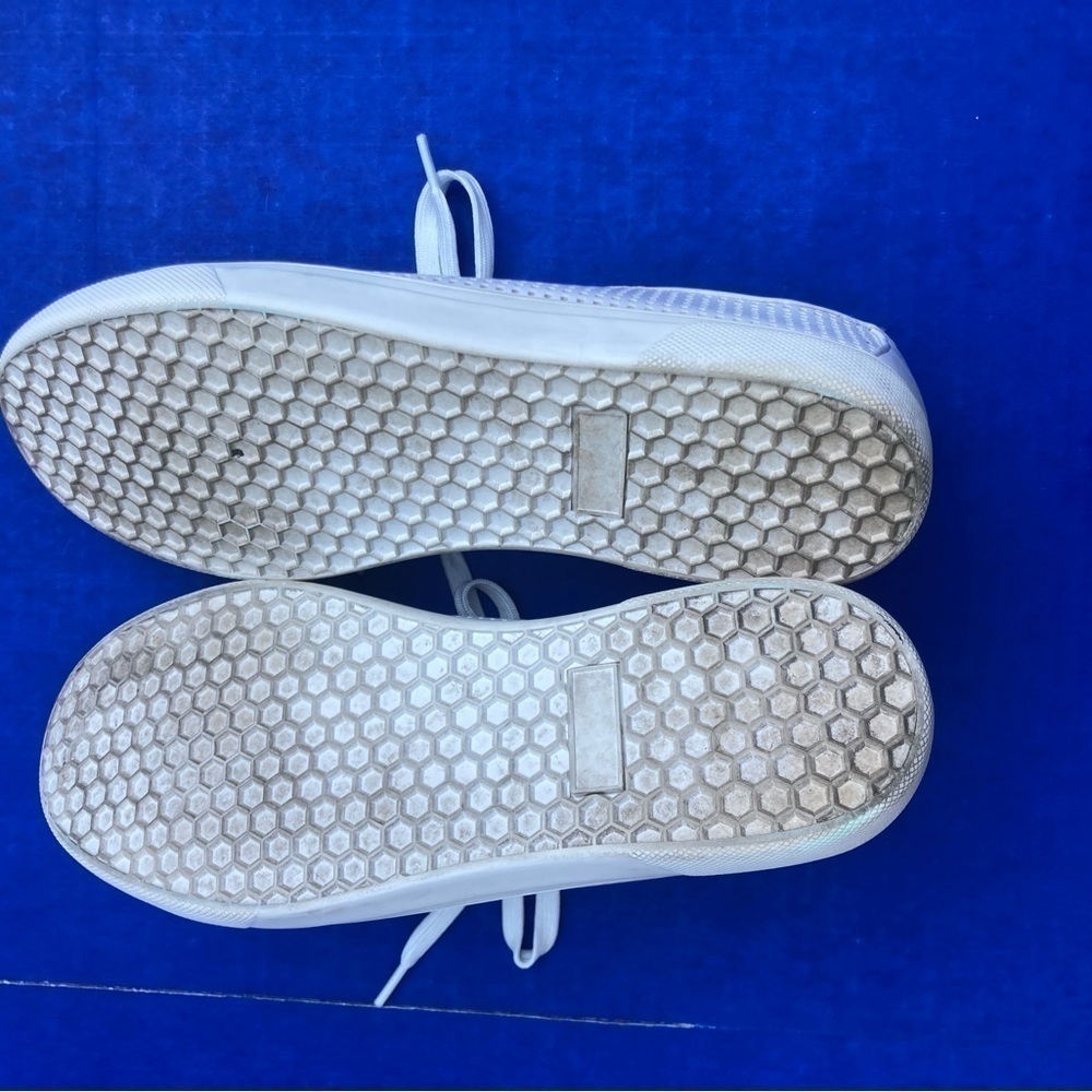Susina white textured casual shoes, size 8 - Picture 8 of 8